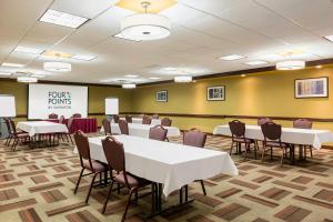 Foto dalla galleria di Four Points by Sheraton Chicago O'Hare a Schiller Park