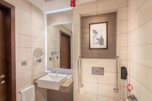 Vannituba majutusasutuses Four Points by Sheraton Jeddah Corniche