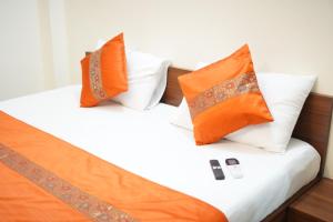 Postel nebo postele na pokoji v ubytování Kashi Paradise Stay by visitkashi