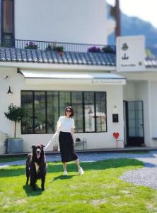 Domácí mazlíčci ubytovaní s hosty v ubytování Dyed Mount Boutique Hotel