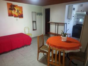 Η κουζίνα ή μικρή κουζίνα στο Miriam +7 φωτογραφίες