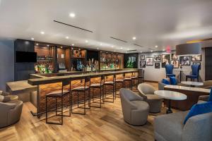 Lounge nebo bar v ubytování Four Points by Sheraton Los Angeles Westside