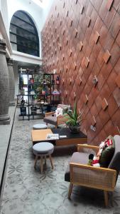 Posezení v ubytování HOTEL CHURUMUCO
