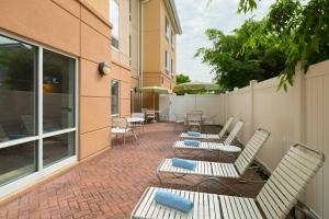 Balkón nebo terasa v ubytování Fairfield Inn & Suites Lock Haven
