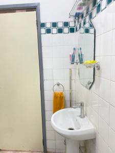 ห้องน้ำของ Quarto salinha e WC