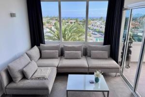 Posedenie v ubytovaní Excelsior I Sea View Apartment