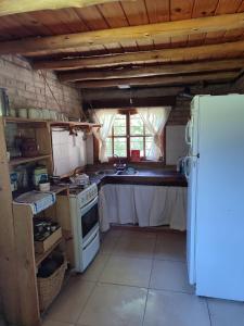 Η κουζίνα ή μικρή κουζίνα στο Cabaña Maitane