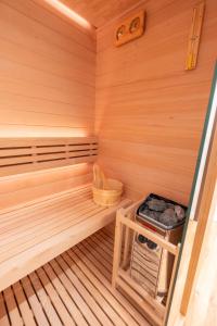 Fotografie z fotogalerie ubytování Jacuzzi & Sauna Skyview v destinaci Kluž