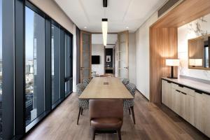 Four Points by Sheraton Josun, Seoul Myeongdong的厨房或小厨房