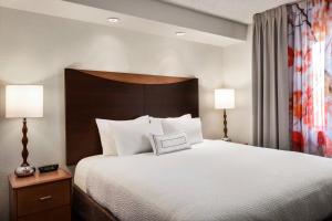 Postel nebo postele na pokoji v ubytování Fairfield Inn & Suites Stillwater + 14 fotografií