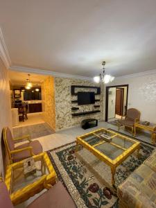 TV a/nebo společenská místnost v ubytování Toum's Apartments