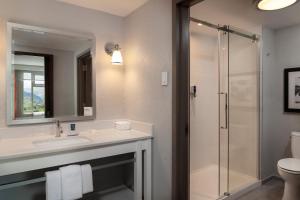 Un baño de Four Points by Sheraton Caguas Real