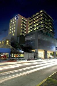 Bangunan di mana terletaknya hotel