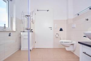 Ένα μπάνιο στο Fischerblick Haushälfte +16 φωτογραφίες