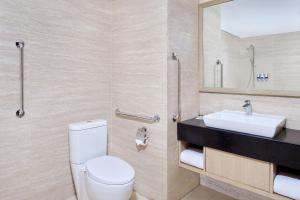 Koupelna v ubytování Four Points by Sheraton Makassar