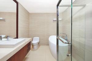 Koupelna v ubytování Four Points by Sheraton Makassar