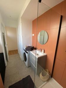 Et badeværelse på Le Marilyn - 2 Bedrooms + 14 billeder