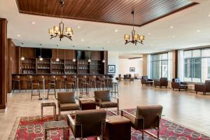 Posezení v ubytování Four Points by Sheraton Grande Prairie