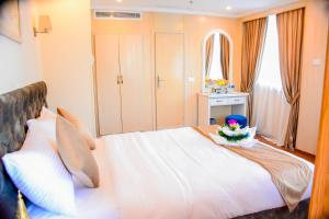 EsnaにあるQueen Charlotte Dahabyia, 3,4,7 nights sailing between Luxor and Aswanのギャラリーの写真