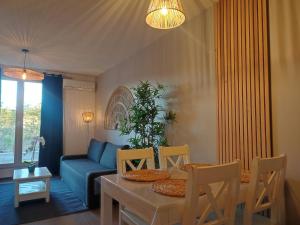 Χώρος καθιστικού στο La terrasse de l'Imbut - Climatisation & Piscine