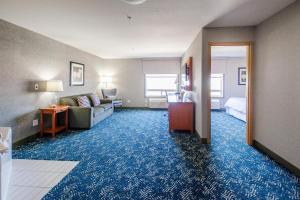 Posezení v ubytování Four Points by Sheraton Saskatoon