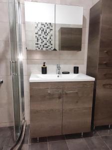 Ένα μπάνιο στο σπιτοκαλυβάκι +18 φωτογραφίες