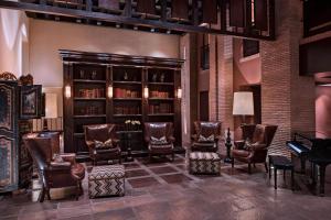 A seating area at JW Marriott El Convento Cusco