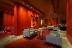 Posezení v ubytování ITC Sonar, a Luxury Collection Hotel, Kolkata