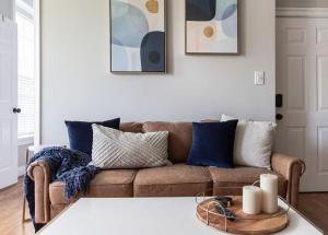 Χώρος καθιστικού στο Luxury 3BR with Parking in Heart of DC - Steps to Metro +41 φωτογραφίες