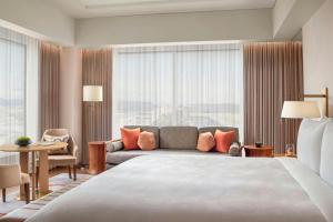 JW Marriott Hotel Nara客房内的一张或多张床位