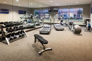 Fitness centrum a/nebo fitness zařízení v ubytování Residence Inn Beaumont