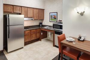 Kuchyň nebo kuchyňský kout v ubytování Residence Inn Beaumont