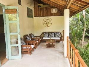 Posezení v ubytování Aashaya Jasri Resort + 37 fotografií