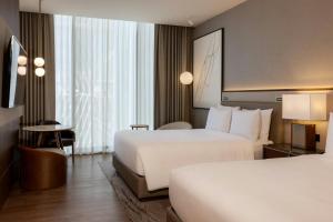 Postel nebo postele na pokoji v ubytování JW Marriott Hotel Guadalajara