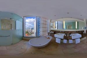 Baðherbergi á JW Marriott Panama