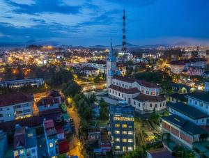 Nespecifikovaný výhled na destinaci Dalat nebo výhled na město při pohledu z hotelu