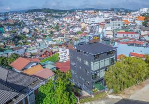 Nespecifikovaný výhled na destinaci Dalat nebo výhled na město při pohledu z hotelu