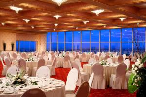 Restaurace v ubytování Rome Marriott Park Hotel + 37 fotografií