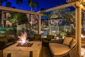 Posezení v ubytování Residence Inn Palm Desert