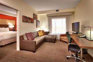 Postel nebo postele na pokoji v ubytování Residence Inn by Marriott Casper + 30 fotografií