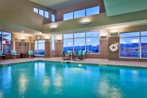 Bazén v ubytování Residence Inn by Marriott Casper nebo v jeho okolí