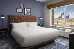 Voodi või voodid majutusasutuse Four Points by Sheraton Yuma toas