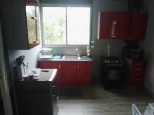 O bucătărie sau chicinetă la Lifou Chez Qaeko
