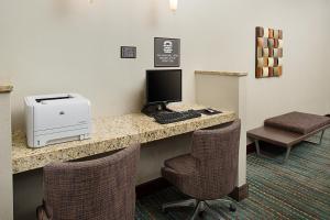TV a/nebo společenská místnost v ubytování Residence Inn Dallas Addison/Quorum Drive