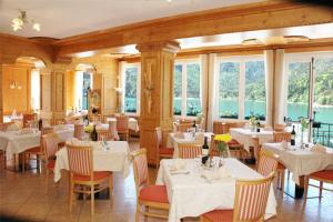Restaurace v ubytování Albergo Mezzolago