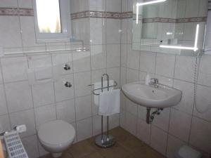 Koupelna v ubytování Hotel Fährhaus