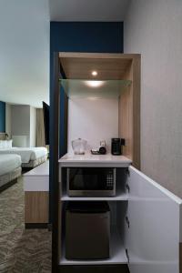 Postel nebo postele na pokoji v ubytování SpringHill Suites Waco