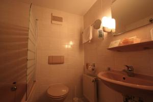 Koupelna v ubytování Hotel Bürgerhof