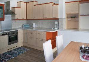 Kuchyňa alebo kuchynka v ubytovaní Appartement Schaubensteiner