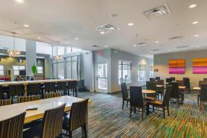 Restaurace v ubytování Residence Inn by Marriott Denton